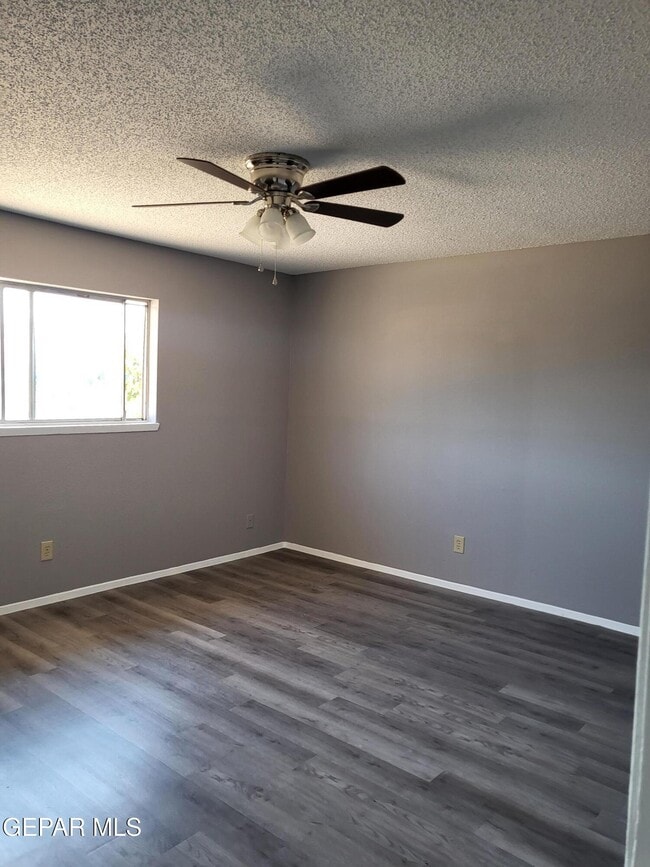 Building Photo - 3012 Roy Pace Dr