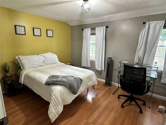 Building Photo - 1082 Mt Hope Ave