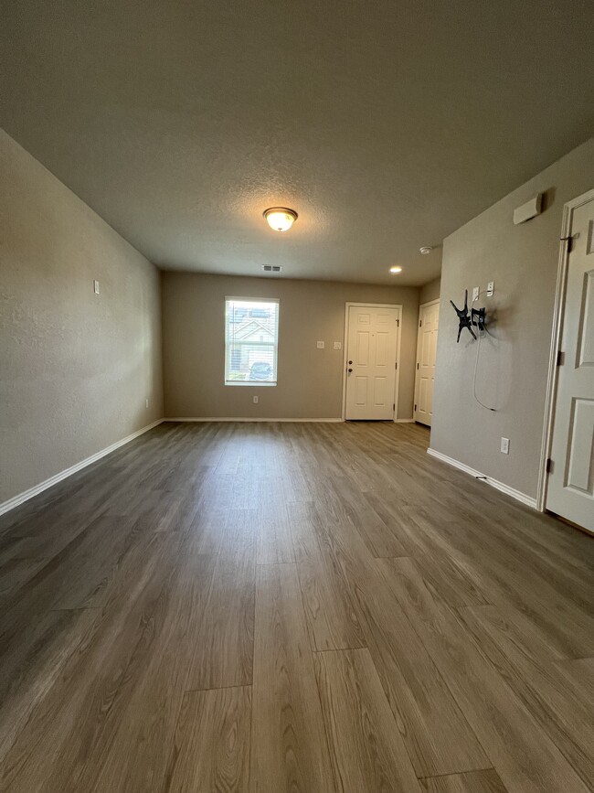 Building Photo - 5834 Machaela Trace
