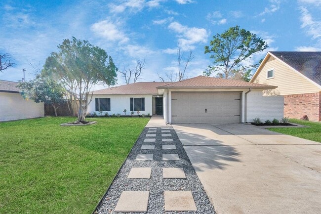 Building Photo - 1811 Eastfield Dr