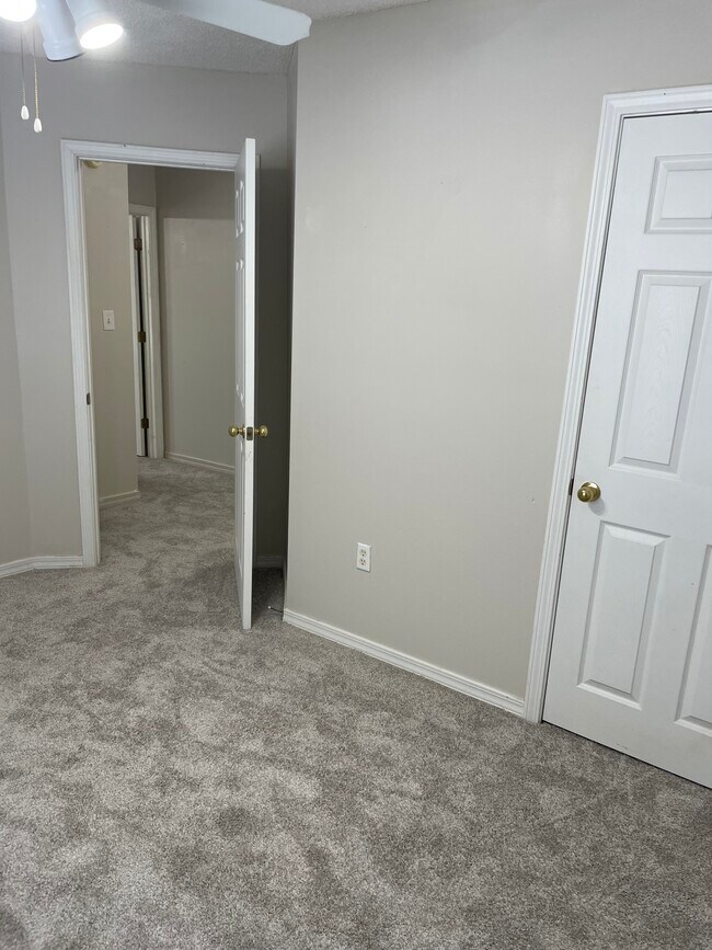 Bedroom #3 - 208 Twin Lakes Ln