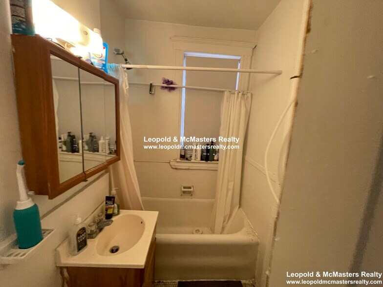 Building Photo - 1625 Commonwealth Ave