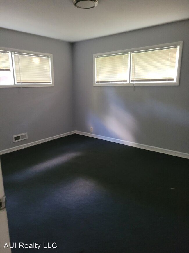 Building Photo - 3 br, 1 bath House - 11108 Bristol Terrace