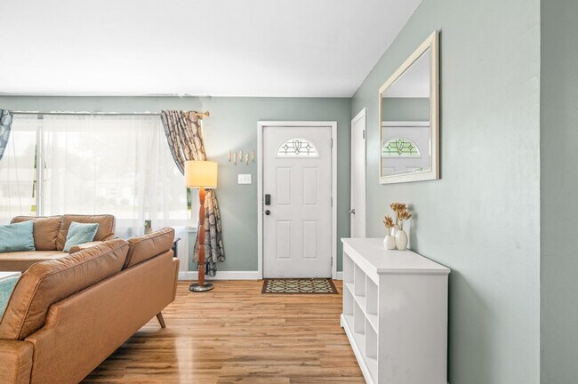 Building Photo - 2913 13th St