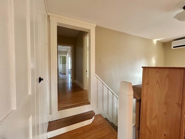 Building Photo - 48 Congress St