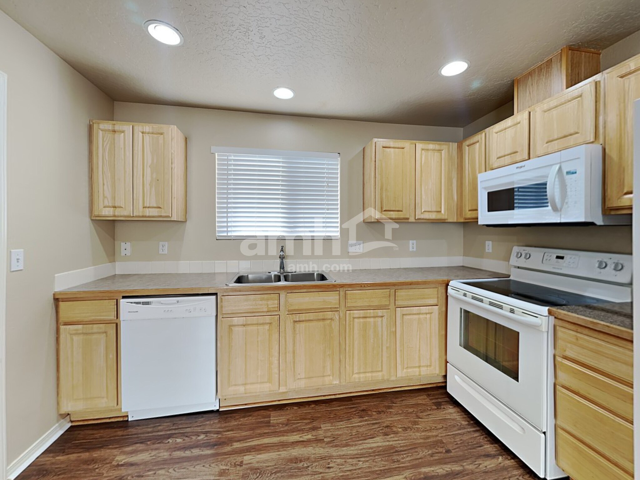 Building Photo - 9517 W Shelborne Dr