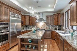 Building Photo - Elegant Mediterranean Home in Prime Menlo ...