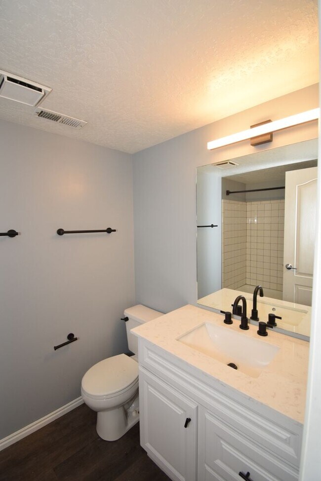 Building Photo - 3 Bedroom 2 Bath House in Midvale!!!
