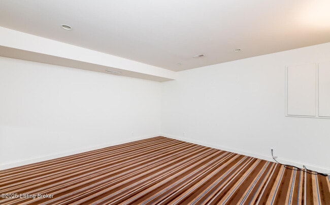 Building Photo - 9413 Civic Way