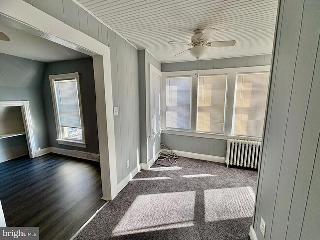 Building Photo - 735 Morgan Ave