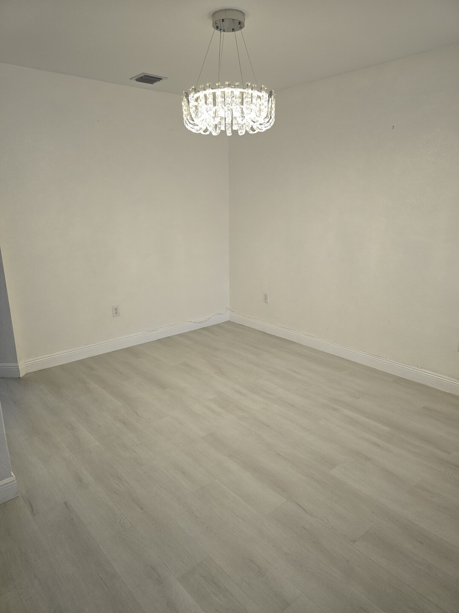 Building Photo - 12204 SW 25th Ct