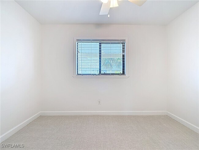 Building Photo - 28120 Pine Haven Way