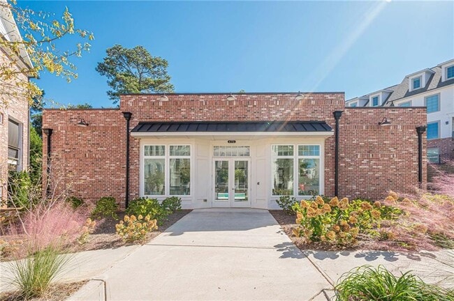 Building Photo - 515 Burton Dr