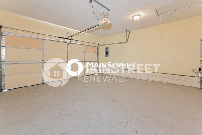 Building Photo - 3 Bedroom Pet-Friendly Home in KNOXVILLE, ...