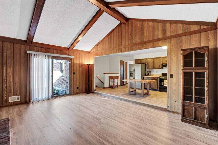 Building Photo - 10312 Going Ct