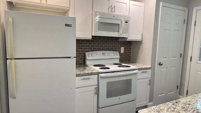 Building Photo - 6275 Teletha Ln