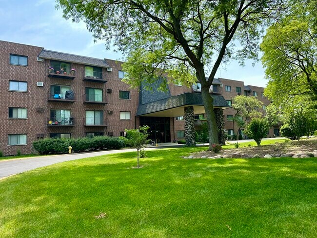 Primary Photo - 235 N Mill Rd