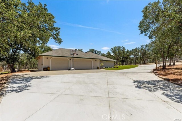 Building Photo - 13150 Montecito Rd