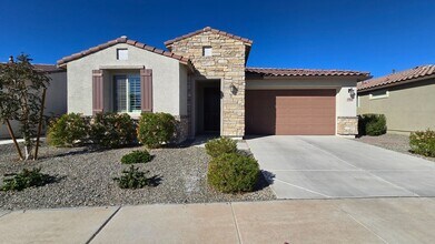 Building Photo - Pristine home in amenity rich Estrella Mountain Ranch!