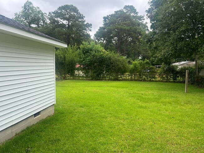 Building Photo - 121 Orchard Ln