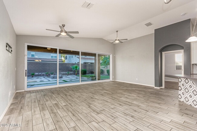 Building Photo - 743 E Constance Wy