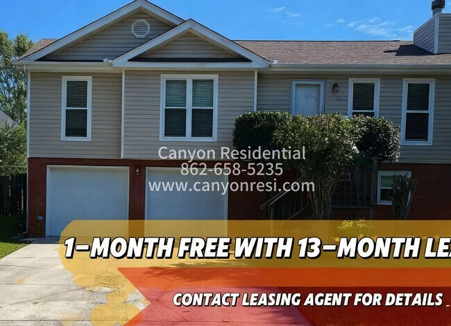 Primary Photo - Beautiful 3 BR/3Bath in well sought after neighborhood !