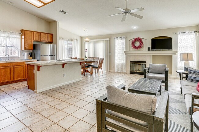Primary Photo - 5773 Barbera Way