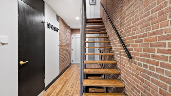 Building Photo - 3590 Water St NW