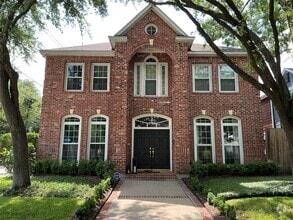 Building Photo - 5820 Charlotte St