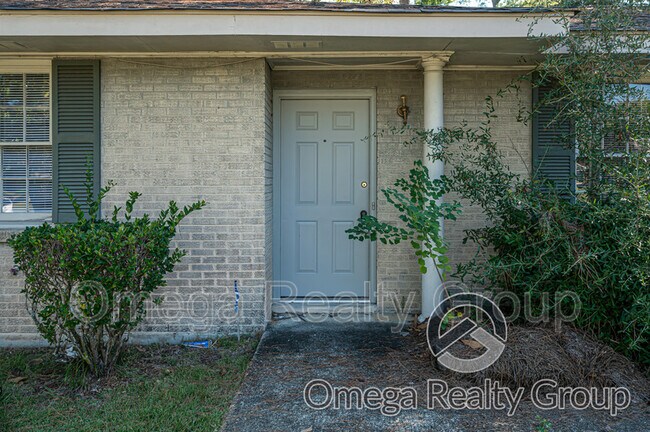 Building Photo - 3215 Walton Dr