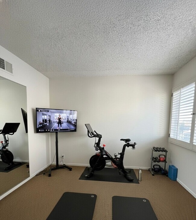 Building Photo - EXECUTIVE ENTERTAINER'S DREAM IN MISSION VIEJO!