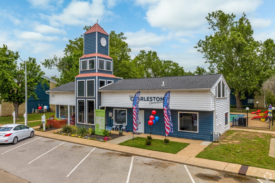 Primary Photo - Charleston Apartments
