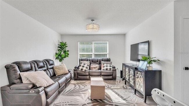 Building Photo - 2259 Waukegan Dr