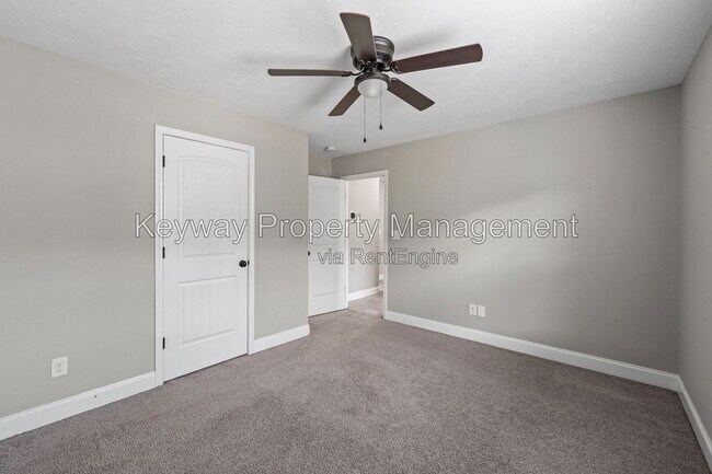 Building Photo - 3070 Margot Ln