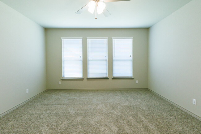 Building Photo - Wonderful 3/2 in Wolfforth!!!