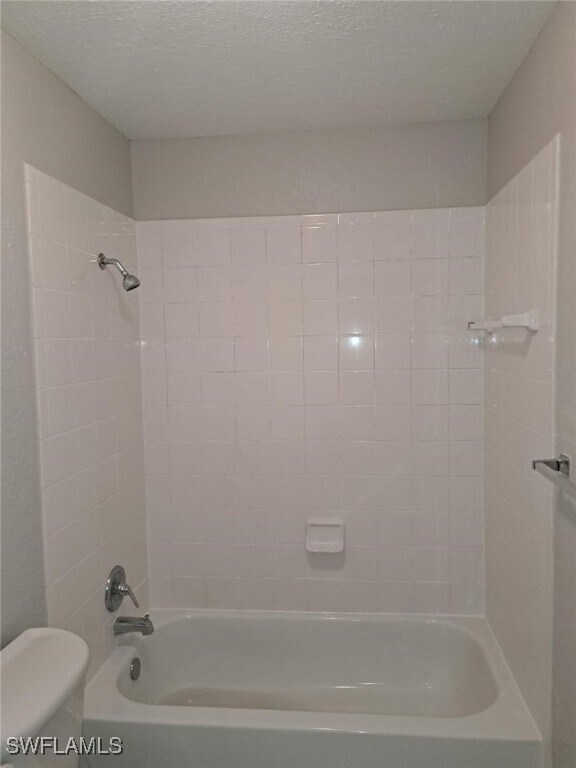 Building Photo - 4627 Bayshore Dr