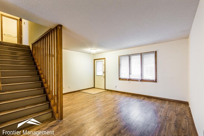 Building Photo - Incredible 2 Bedroom Duplex for Rent!