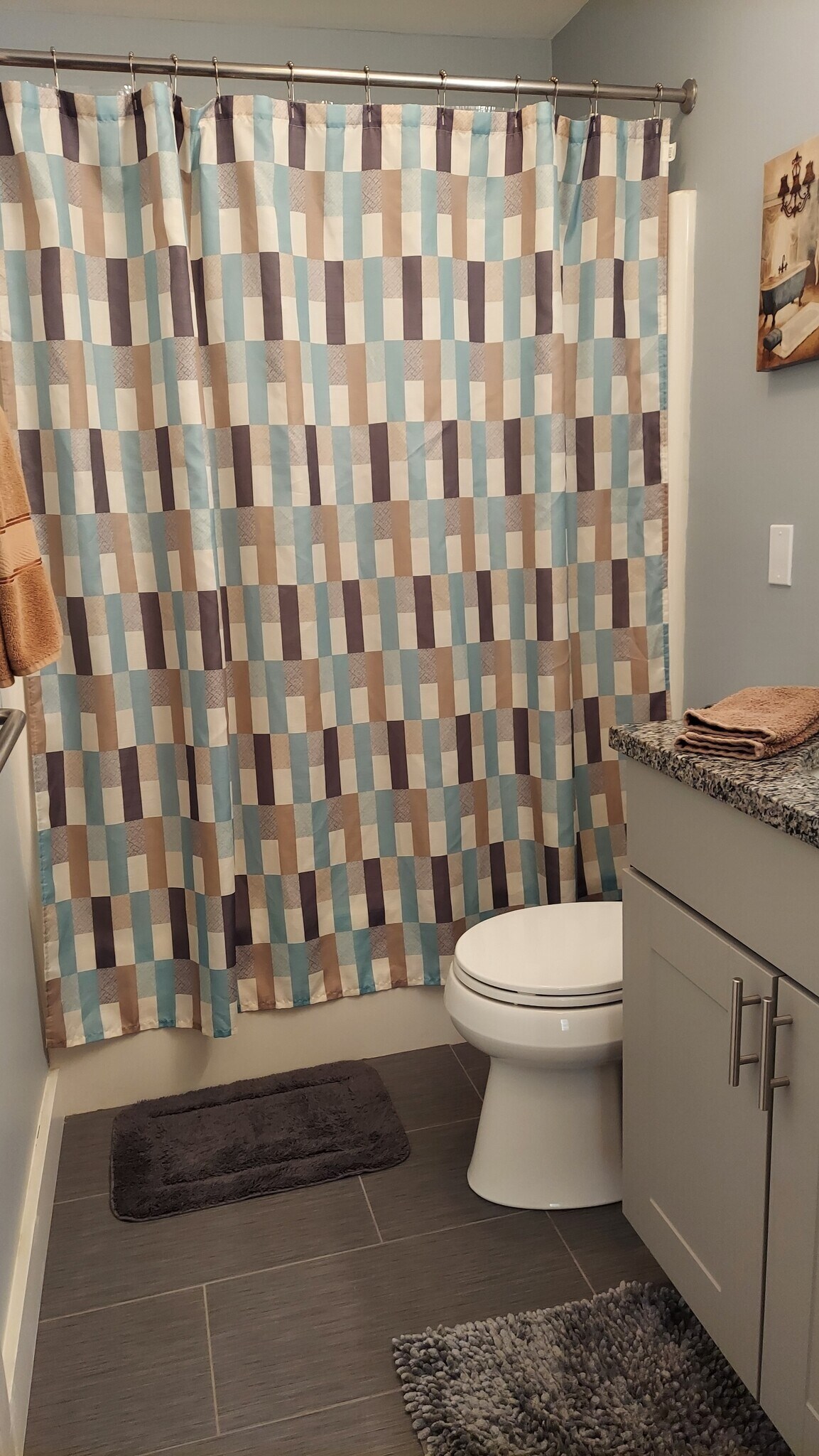 Building Photo - 92 Oak St