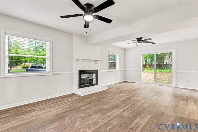 Building Photo - 9015 Covewood Rd