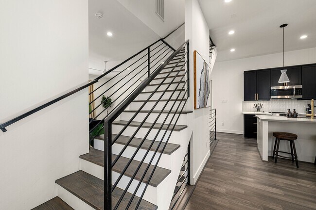 Building Photo - 5830 Winsome Ln