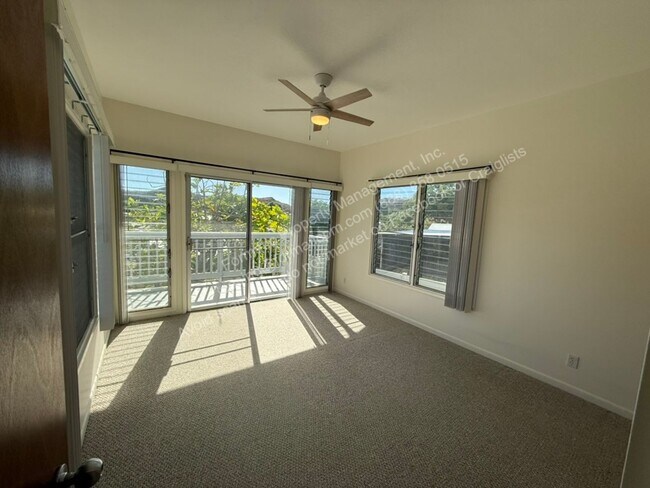 Building Photo - Pet Friendly! -  Beautiful 4-Bedroom, 3-Ba...