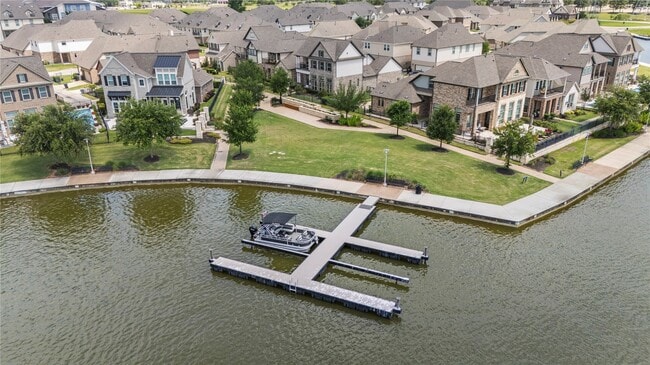 Building Photo - 9679 Towne Lake Pkwy