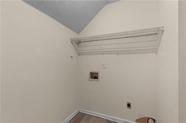 Building Photo - 2155 Southbrook Ridge NW