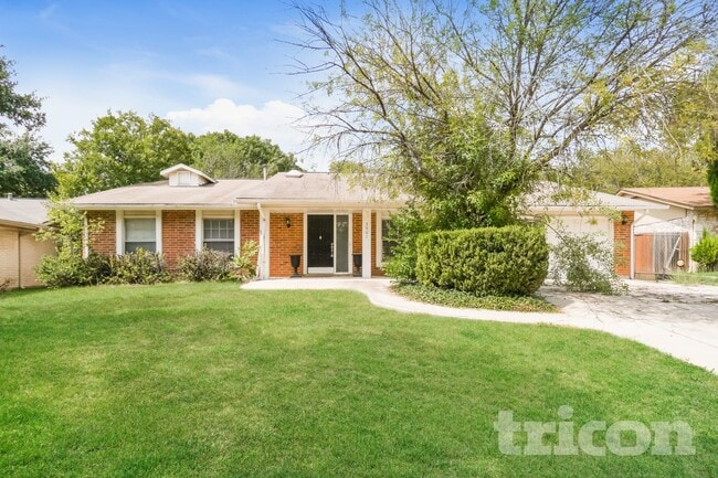 Building Photo - 3907 Briarcrest St