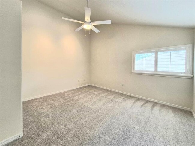 Building Photo - 2214 Green Oaks Ln