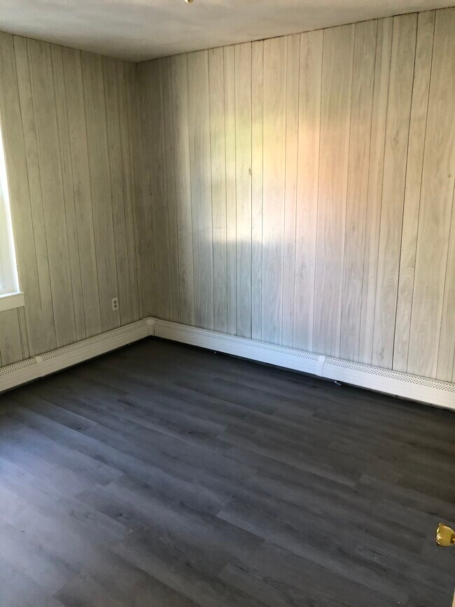 Building Photo - 34-1 Elbow St