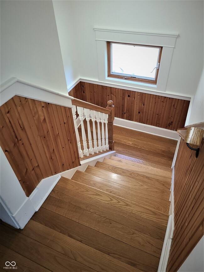 Building Photo - 131 1st Ave NW