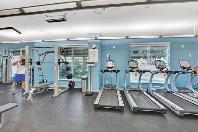 Building Photo - 700 E Boynton Beach Blvd