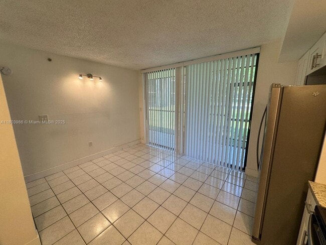 Building Photo - 8650 SW 133rd Avenue Rd