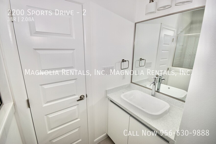 Building Photo - 2200 S Sports Dr